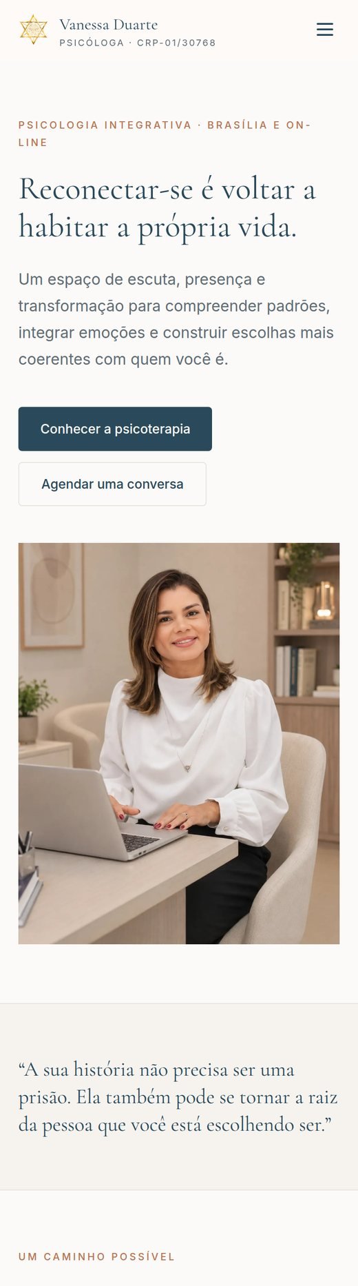 Prévia no celular do site de uma psicóloga, atendimento em Brasília e on-line